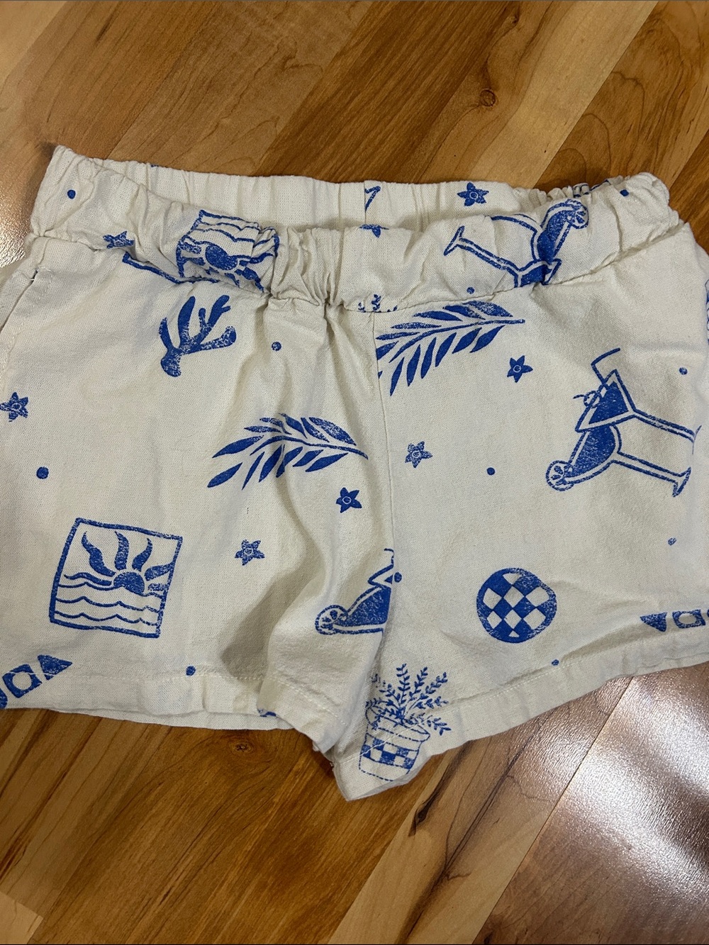 Cali 1850 White & Blue Printed Elastic High-Waist Women’s Shorts M Pockets